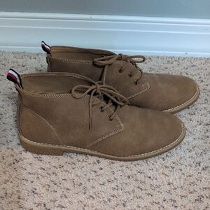 CLEARANCE!!!Tommy Hilfiger Tan Faux Leather Ankle Lace Up Chukka Boots Womens 8M